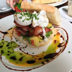 Cecada Cafe-Restaurant and Bar - Breakfast bruschetta - delicious