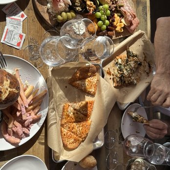 Miramonte Winery - Wineries Near Me - Temecula, California