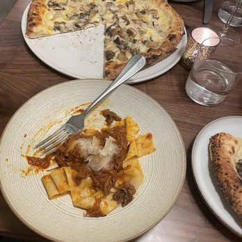 The Rustic - Mushroom pizza, pasta and oxtails - Italian Near Me - San Francisco, California The Rustic - Mushroom pizza, pasta and oxtails - Italian Near Me - San Francisco, California