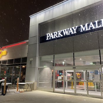 Parkway Mall - Parkway Mall - entrance - Shopping Centers Near Me - Toronto, Ontario