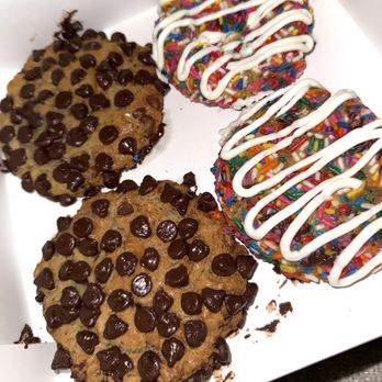 Night Owl Cookies - Semi-sweet chocolate chip and birthday cake cookies - Desserts Near Me - Plantation, Florida Night Owl Cookies - Semi-sweet chocolate chip and birthday cake cookies - Desserts Near Me - Plantation, Florida