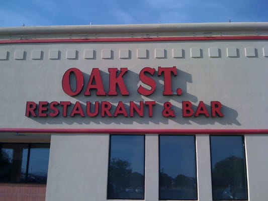 Oak St
