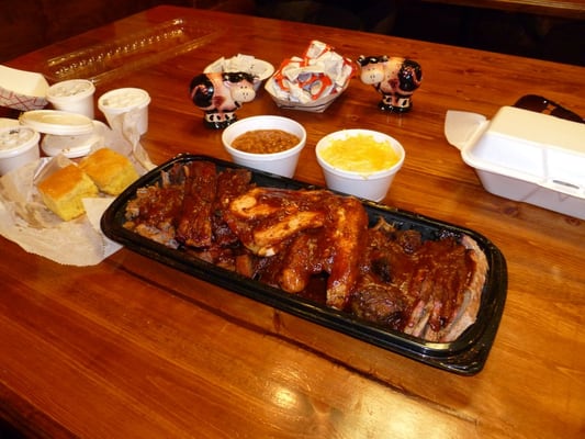 Lazybones Smokehouse by null
