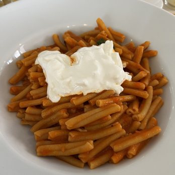 Rosemary Terra E Sapori - Gluten free pasta with tomato and fresh cream and mozzarella - Breakfast & Brunch Near Me - Rome, RM