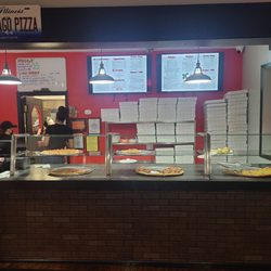 Tangy Tomato Pizzeria - Front counter of Tangy Tomato