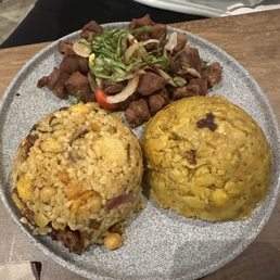 Carne frita con mofongo y el arroz d la casa! Carne frita con mofongo y el arroz d la casa!