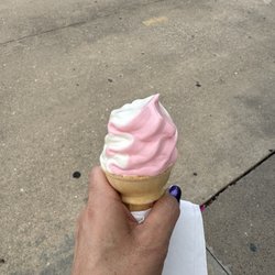 Hall's Old Fashioned Ice Cream - Raspberry