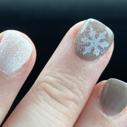 Fashion Nails & Hair Salon - Dip polish with snowflake sticker By Dawn