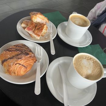 Melrose coffee and lounge - Lattes and pastries - Coffee & Tea Near Me - Greensboro, North Carolina Melrose coffee and lounge - Lattes and pastries - Coffee & Tea Near Me - Greensboro, North Carolina