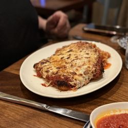 Max a Mia - Chicken Parmigiano