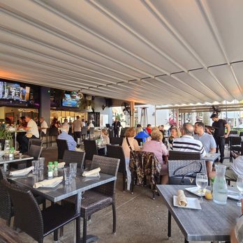 Terra Ristorante & Bar - eating al fresco - Italian Near Me - Delray Beach, Florida Terra Ristorante & Bar - eating al fresco - Italian Near Me - Delray Beach, Florida