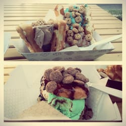 Poptails - Un verdadero agasajo! Waffle, Moka, Monster cookie/Dona glaseada, Cookie Krisp, Chocomenta y Banana Pie. #YelperFoodPorn #Guadalajara