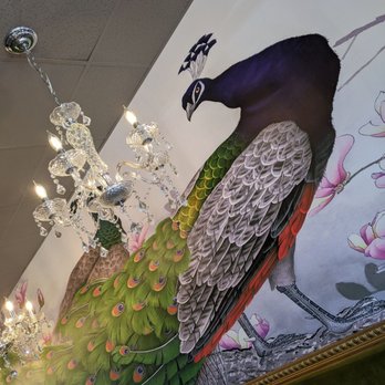 Le Cafe Du Val - Beautiful decor - Cafes Near Me - Henderson, Nevada