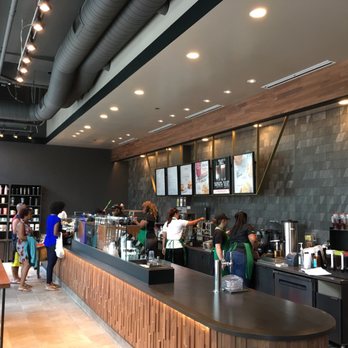 Starbucks - customers at the counter of a coffee shop - Coffee & Tea Near Me - Chicago, Illinois
