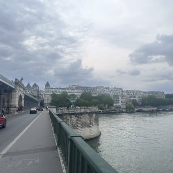 Pont de Bir-Hakeim - Hotels & Travel Near Me - Paris, 75 Pont de Bir-Hakeim - Hotels & Travel Near Me - Paris, 75
