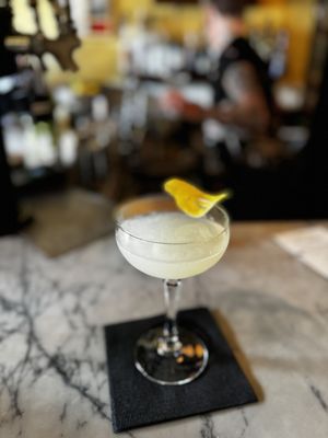 Daphnes Bar by null