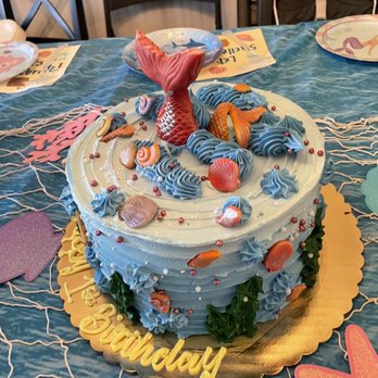 Benkert's Bakery - Birthday cake - Bakeries Near Me - Centereach, New York