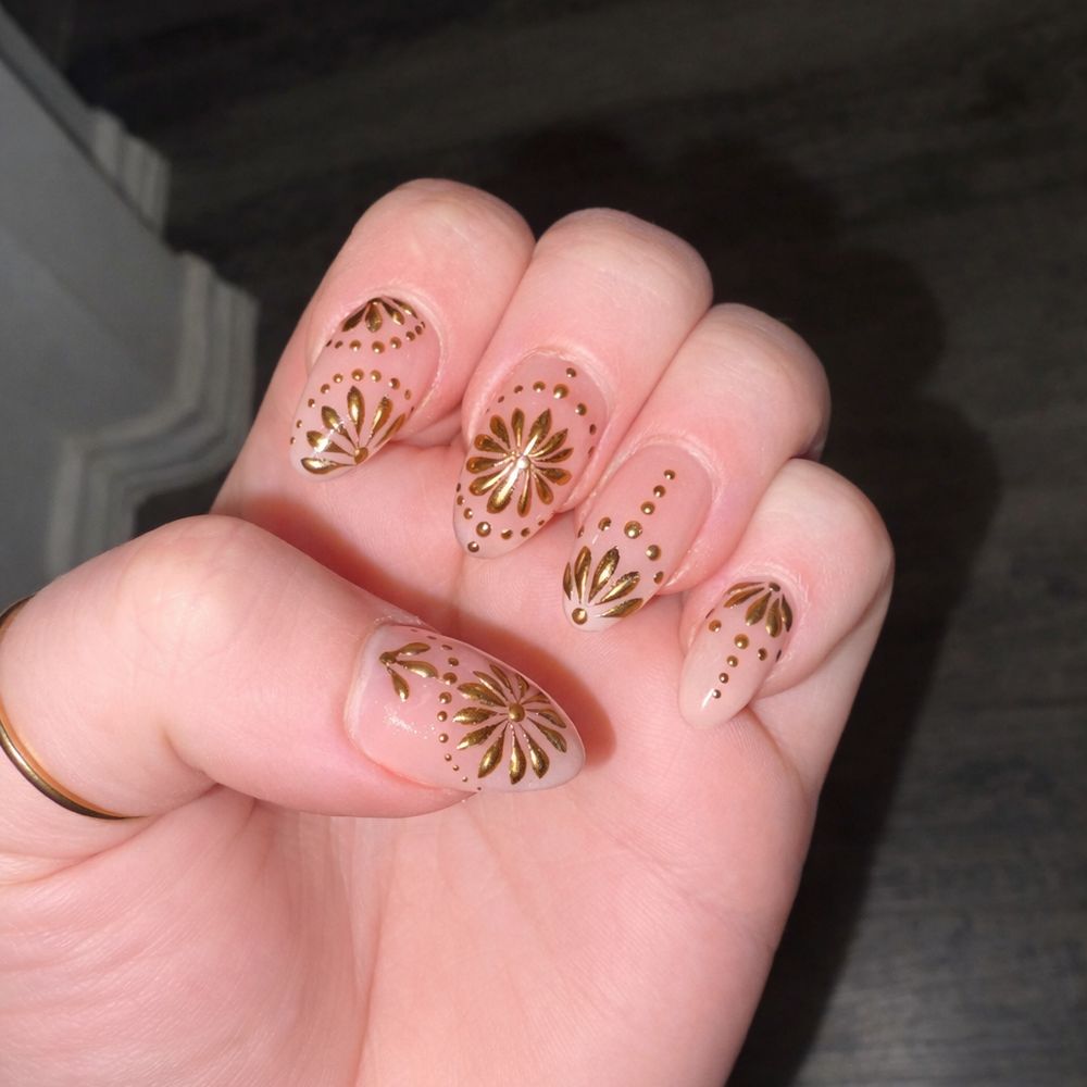 Top Nails - Nail Salons Near Me - Alvin, Texas