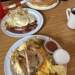 Elkhorn Lodge - Day Lake skillet (foreground) and Hunter's platter.