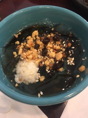 Mian Sichuan Noodle by null