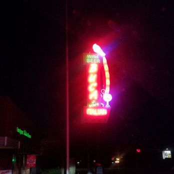 Buca di Beppo Italian Restaurant - Outside Buco's at night! - Italian Near Me - Greenwood, Indiana Buca di Beppo Italian Restaurant - Outside Buco's at night! - Italian Near Me - Greenwood, Indiana