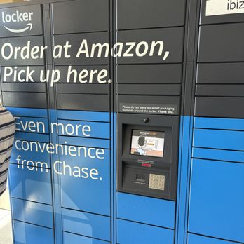 Chase Bank - Convenient locker for your Amazon drop offs or pick ups - Banks & Credit Unions Near Me - Pasadena, California