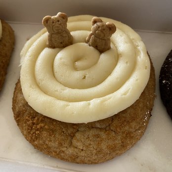 Crumbl - Brookfield - Teddy Graham Cookie - Bakeries Near Me - Brookfield, Wisconsin