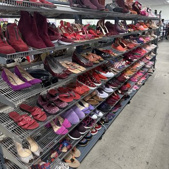 Goodwill - Thrift Stores Near Me - Saint Petersburg, Florida
