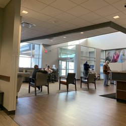 Van Wert Health - Waiting area