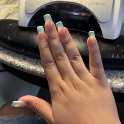 Edina Nails - Teal frenchies
