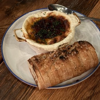 Retreat Gastropub - Warm Goat Cheese Dip - Cocktail Bars Near Me - Saint Louis, Missouri