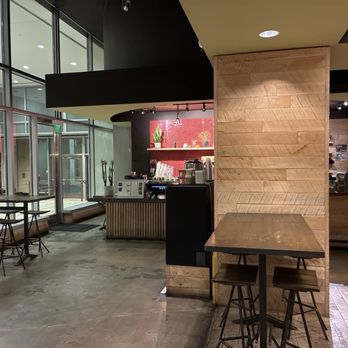 Houndstooth Coffee - Coffee & Tea Near Me - Austin, Texas