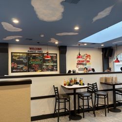 Crawfish & Hotpot - Inside