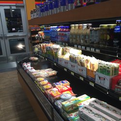 Shell - Woonsocket Shell & Seasons Market -- 1325 Diamond Hill Road / Route 114, Junction of Mendon Road, Woonsocket Interior