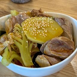 Bobo Chicken In Green Pepper Oil 藤椒钵钵鸡 Bobo Chicken In Green Pepper Oil 藤椒钵钵鸡