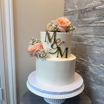 Royal_cakes_mtl - Custom Cakes Near Me Royal_cakes_mtl - Custom Cakes Near Me