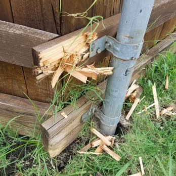 Mikes Gentle Moving - Close Up of fence damage - Self Storage Near Me - Dallas, Texas Mikes Gentle Moving - Close Up of fence damage - Self Storage Near Me - Dallas, Texas