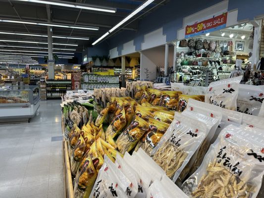 Hankook Supermarket by null