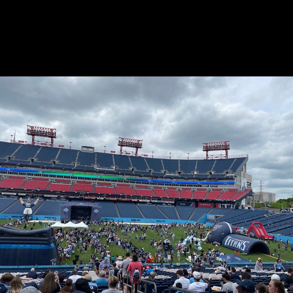 Nissan Stadium - Entertainment and locker room tours - Stadiums & Arenas Near Me - Nashville, Tennessee
