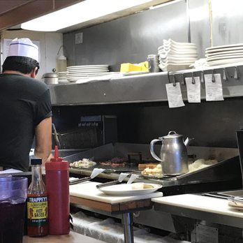 Mac's Restaurant - The maestro working his magic - Diners Near Me - Park Ridge, Illinois
