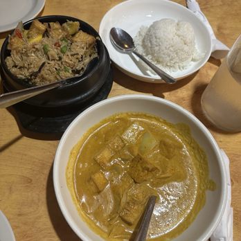 Madam Mam's- North Anderson LN - Yellow curry(with potato), basil fried rice - Thai Near Me - Austin, Texas Madam Mam's- North Anderson LN - Yellow curry(with potato), basil fried rice - Thai Near Me - Austin, Texas