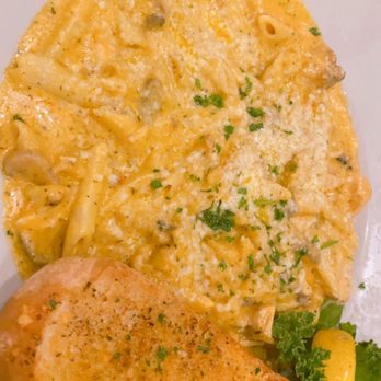 Drusilla Seafood Restaurant - Chicken Pasta Alfredo - Seafood Near Me - Baton Rouge, Louisiana Drusilla Seafood Restaurant - Chicken Pasta Alfredo - Seafood Near Me - Baton Rouge, Louisiana
