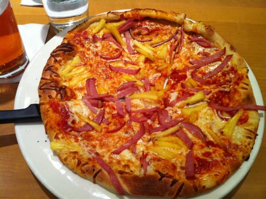 California Pizza Kitchen Closed 10 Photos 43 Reviews Pizza