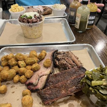 Roegels Barbecue Katy - 3 meat platter - Barbeque Near Me - Katy, Texas Roegels Barbecue Katy - 3 meat platter - Barbeque Near Me - Katy, Texas