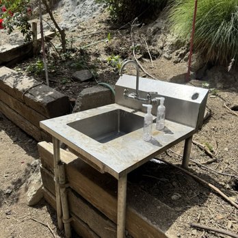 Sunset Ranch Hollywood Stables - Sink to wash hands - Horseback Riding Near Me - Los Angeles, California Sunset Ranch Hollywood Stables - Sink to wash hands - Horseback Riding Near Me - Los Angeles, California