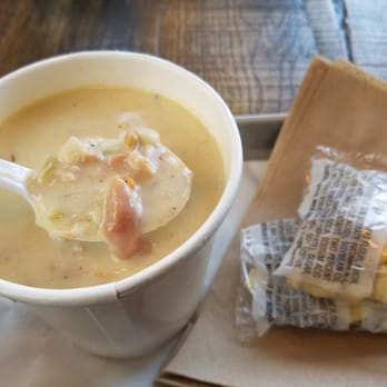 FISH DISTRICT - Yummy clam chowder! - Seafood Near Me - San Diego, California FISH DISTRICT - Yummy clam chowder! - Seafood Near Me - San Diego, California