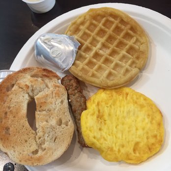 Avi Hotel Largo - The breakfast - Hotels Near Me - Upper Marlboro, Maryland