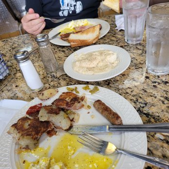 Golden Ox Diner - 6.50 breakfast and 10 ham and eggs - Diners Near Me - Lodi, California Golden Ox Diner - 6.50 breakfast and 10 ham and eggs - Diners Near Me - Lodi, California