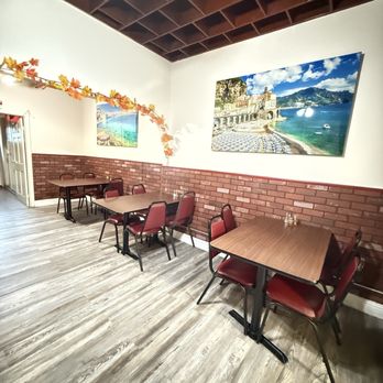 Sabrosa Pizza - Interiors - Pizza Near Me - San Francisco, California Sabrosa Pizza - Interiors - Pizza Near Me - San Francisco, California
