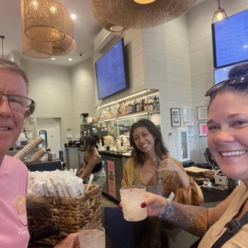 Knots Coffee Roasters - Coffee & Tea Near Me - Honolulu, Hawaii